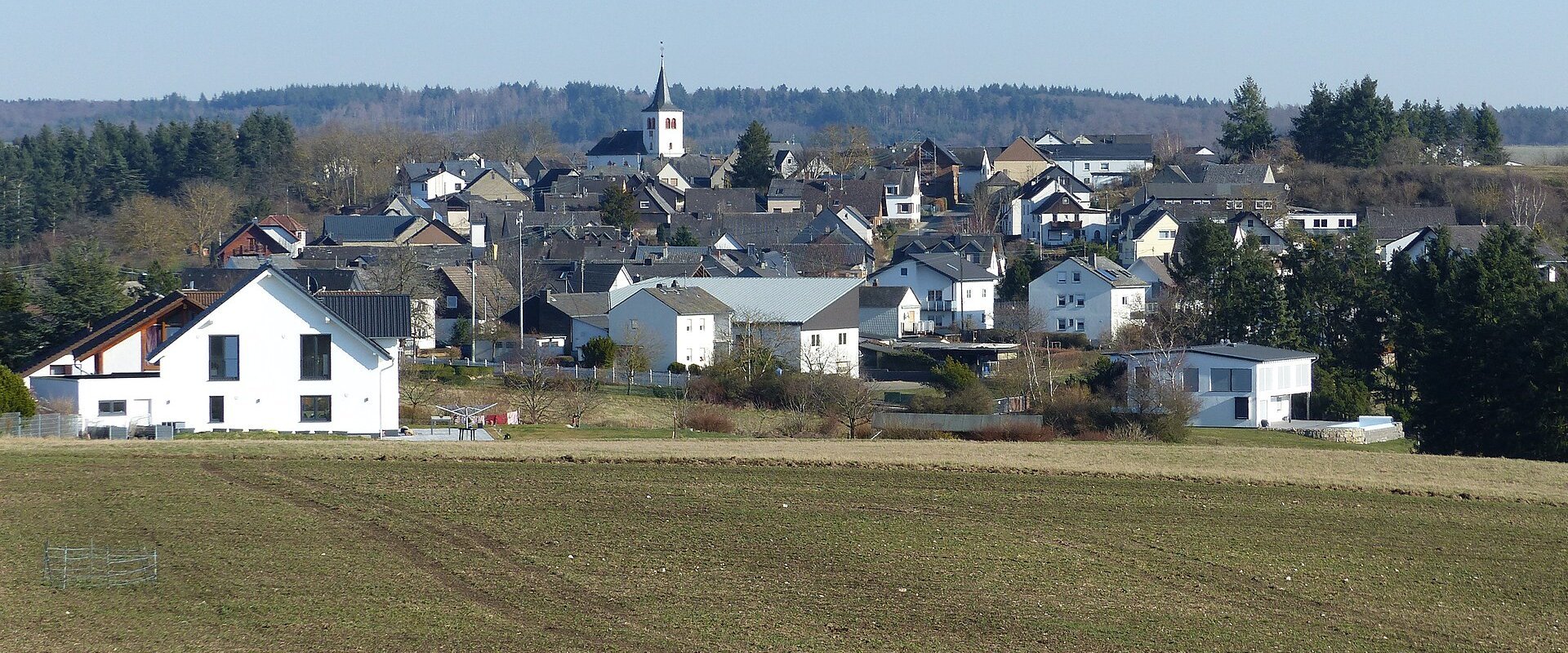 Blick auf das rechtsrheinische Dörscheid