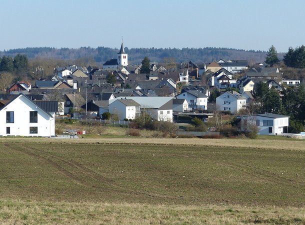 Blick auf das rechtsrheinische Dörscheid