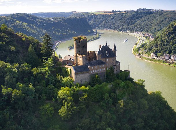 Luftbild der Burg Katz