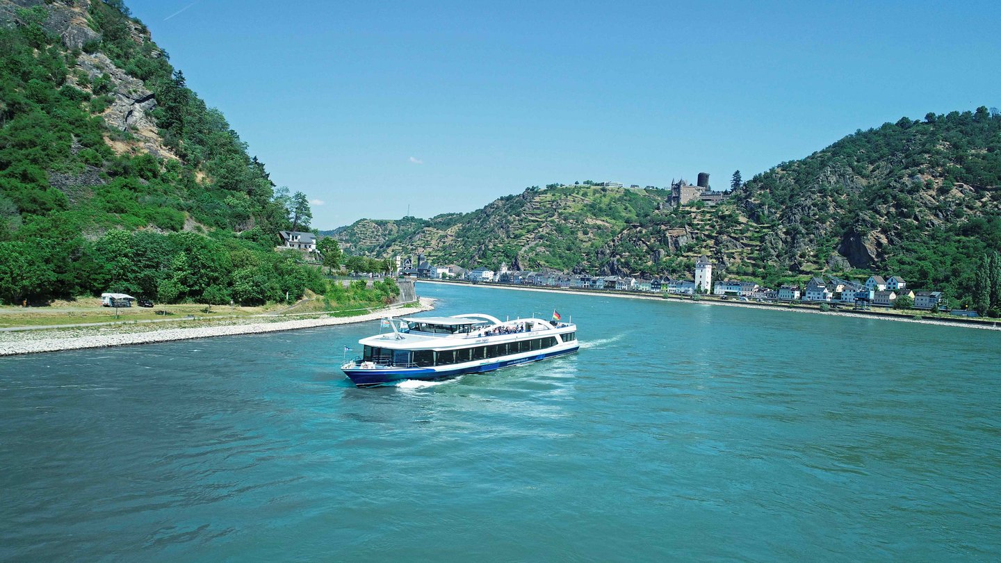 Schifffahrtslinien am Rhein 