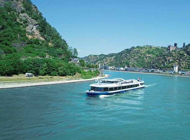 Schifffahrtslinien am Rhein 